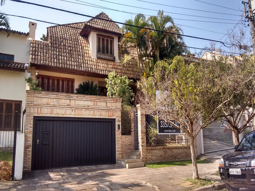 Casa com 400m², 4 dormitórios, 4 suítes, 3 vagas, Chácara Das Pedras em Porto Alegre