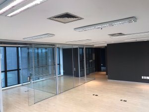 Salas/Conjuntos com 99m², 1 vaga, São João em Porto Alegre