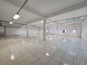 Prédio Comercial com 3700m², 4° Distrito em Porto Alegre