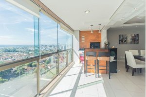 Apartamento com 120m², 3 dormitórios, 1 suíte, 2 vagas, Higienópolis em Porto Alegre